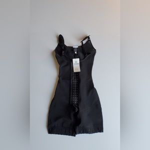 FAJAS COLOMBIANAS REDUCTORAS, POST SURGERY  BODY SHAPER FOR WOMEN, MEDIUM SIZE.